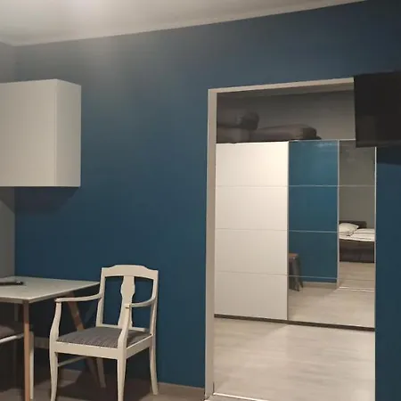 Apartment Old Town Airy 4 *